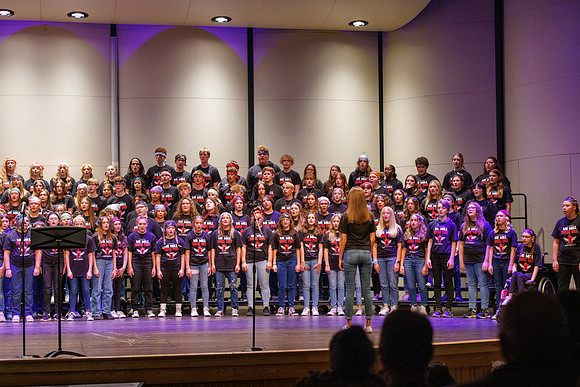 PHS8527Choir